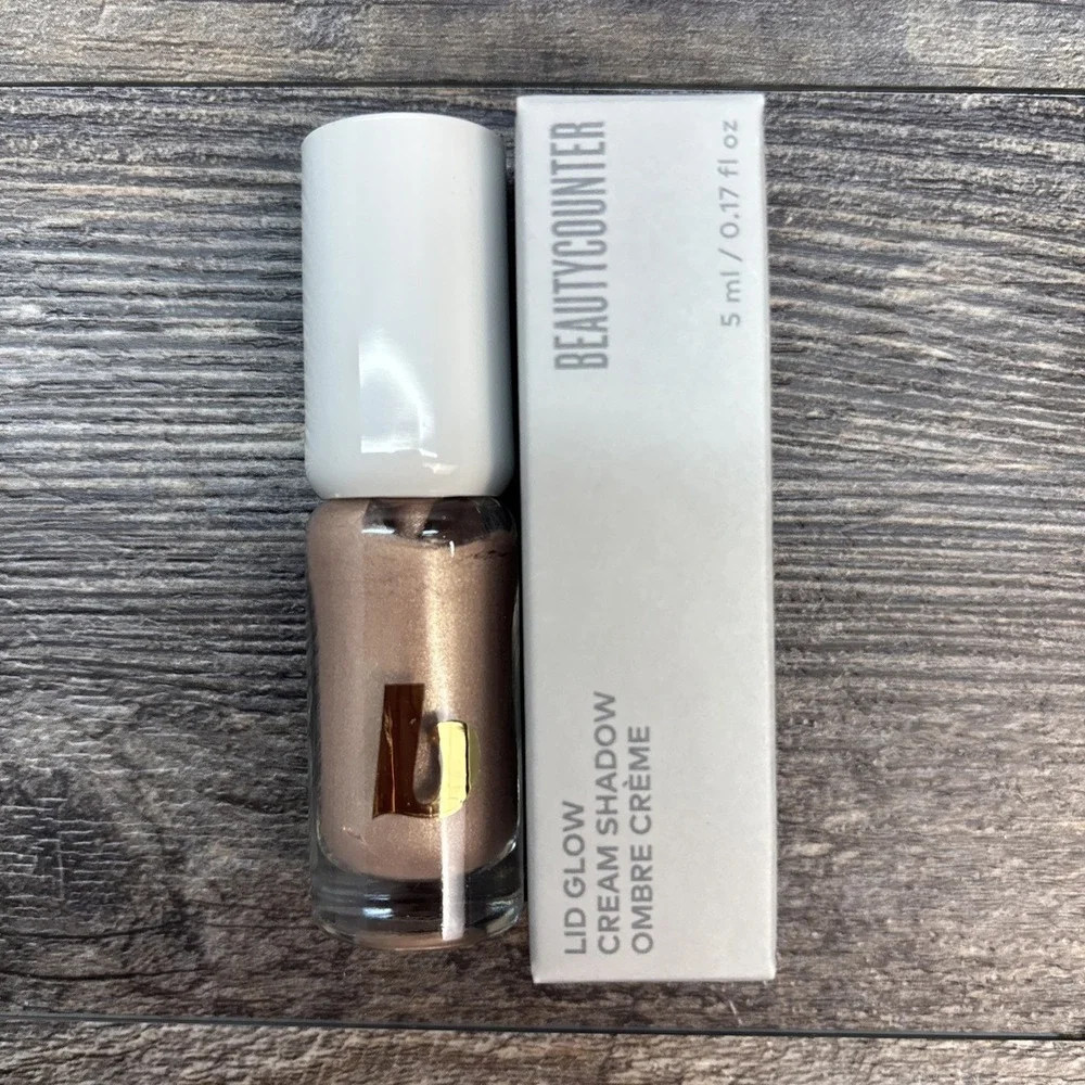 beautycounter lid glow